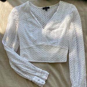 XS dynamite cropped blouse
